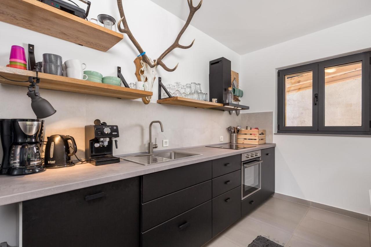 Modern Alpine Monsalbius Chalet Baske Ostarije Екстер'єр фото