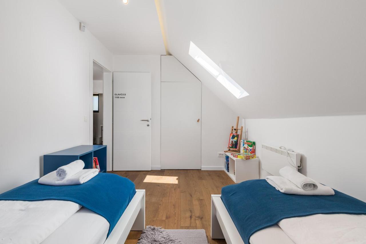 Modern Alpine Monsalbius Chalet Baske Ostarije Екстер'єр фото