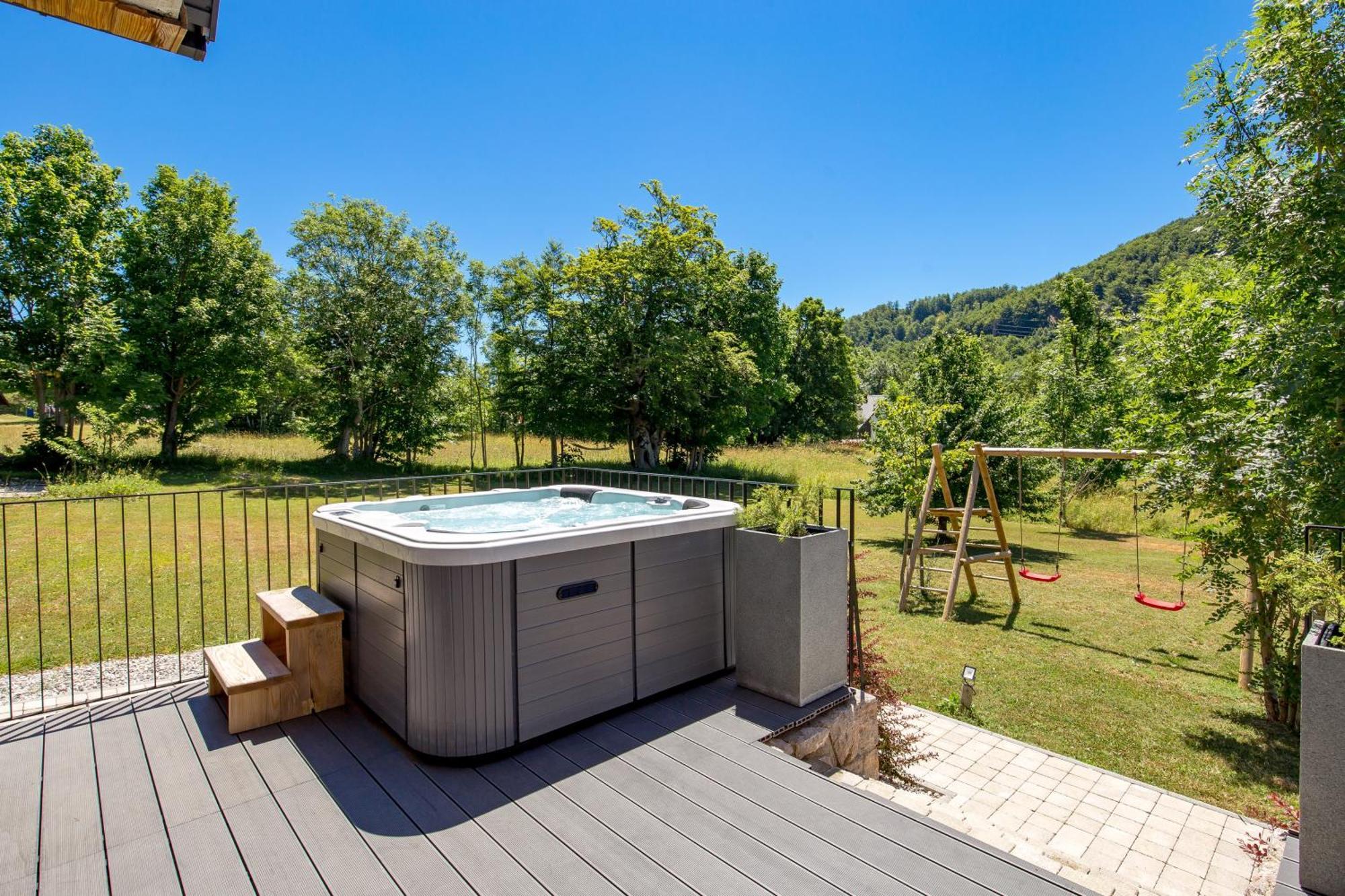 Modern Alpine Monsalbius Chalet Baske Ostarije Екстер'єр фото